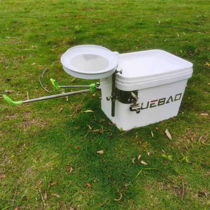 With 3 sets + full-magnetic bait drive + 2.1 metre pole